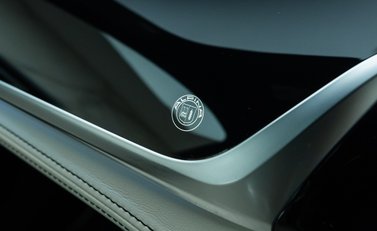 BMW Alpina B5 Touring 30