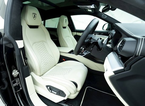 Lamborghini Urus 9