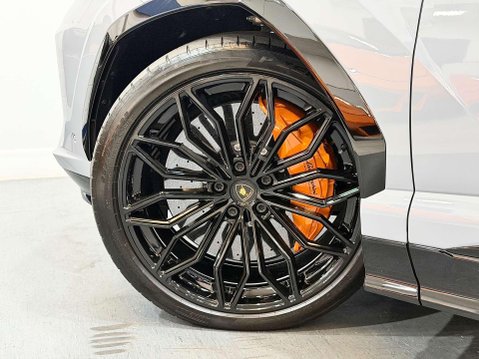Lamborghini Urus 4.0 V8 BiTurbo 25.9kWh SE SUV 5dr Petrol Plug-in Hybrid Auto 4WD Euro 6 (80 37