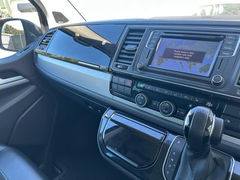 Volkswagen Caravelle EXECUTIVE TDI BMT 16