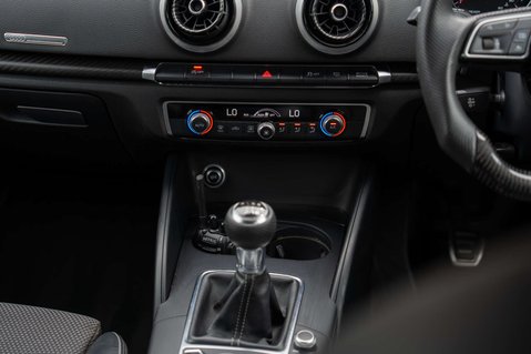 Audi A3 1.5 A3 Black Edition 35 TFSI 4dr 31