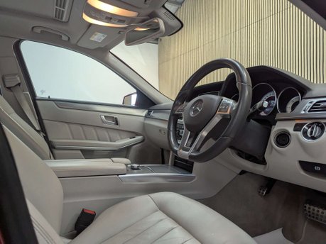 Mercedes-Benz E Class 3.0 E350 AMG Sport Bluetec Auto 5dr 29
