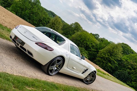 Mercedes-Benz SLS Coupe 20