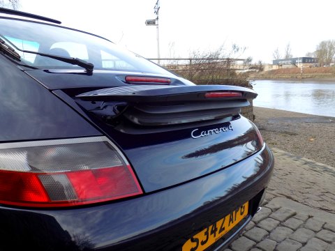 Porsche 911 CARRERA 4 59