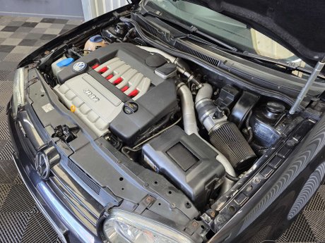 Volkswagen Golf 3.2 R32 Hatchback 3dr Petrol Manual (276 g/km, 240 bhp) 31