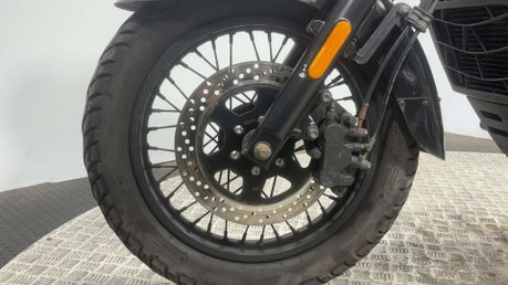 Um Renegade 2021 ONLY 3K RUNNING CRUISER PROJECT BIKE 125CC 12