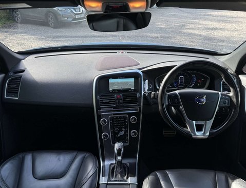 Volvo XC60 2.4 XC60 R-Design Luxury Nav D4 AWD Auto 4WD 5dr 15
