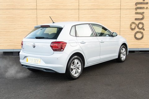 Volkswagen Polo SE TSI DSG 2