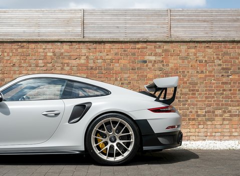 Porsche 911 (991) GT2 RS 35