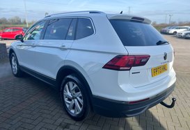 Volkswagen Tiguan Allspace LIFE 1.5 TSI 7 SEATS 10