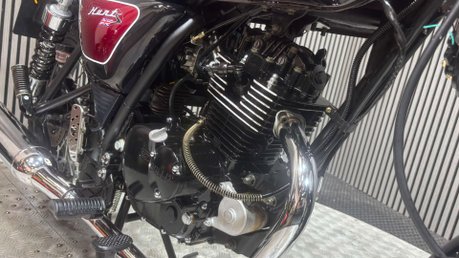 Bullit Hunt 2020 ONLY 1K MODERN 125CC RETRO BIKE CAFE RACER LEARNER 42
