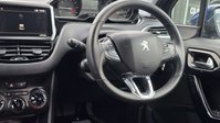 Peugeot 2008 1.2 PureTech Signature SUV 5dr Petrol EAT Euro 6 (s/s) (130 ps) 38