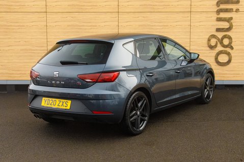 SEAT Leon TSI EVO FR BLACK EDITION 2