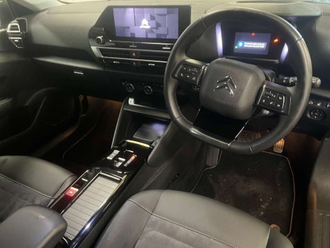 Citroen C4 X e-C4 X Shine + 4dr 14