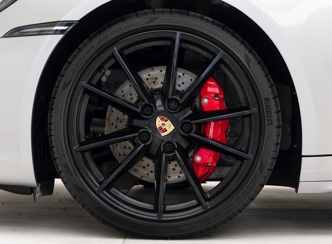 Porsche 911 Targa 4S (992) 11