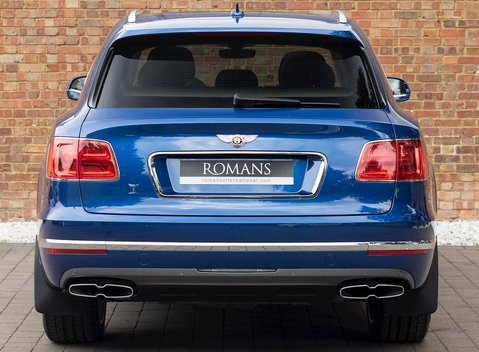 Bentley Bentayga V8 5