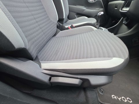 Toyota Aygo 1.0 Aygo X-Trend VVT-i 5dr 23