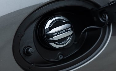 Porsche 911 GT3 TOURING (992) 32