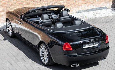 Rolls-Royce Dawn 11