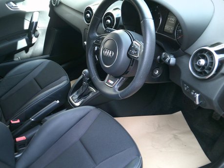 Audi A1 SPORTBACK TFSI S LINE ONLY 45,000 MILES FROM NEW 3