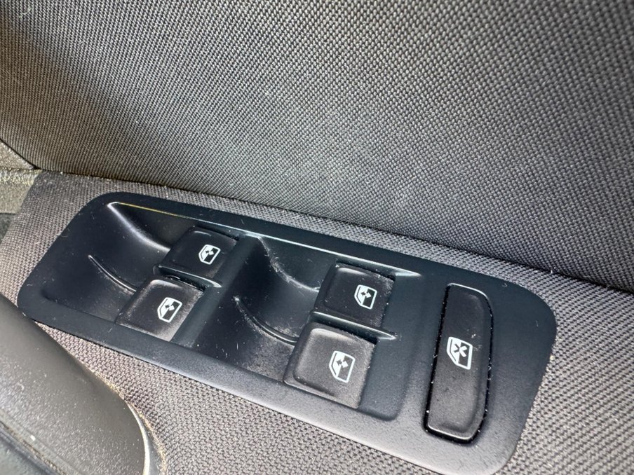 2019 Volkswagen Golf — image 35