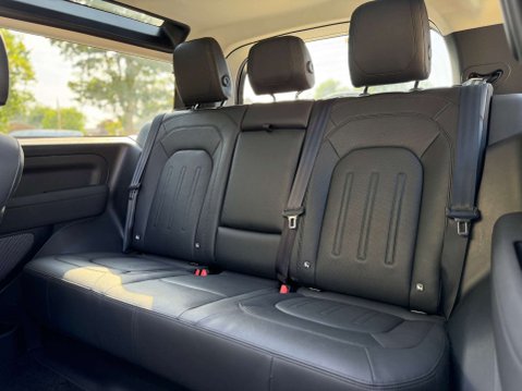 Land Rover Defender 3.0 Defender XS Edition D MHEV Auto 4WD 3dr 38