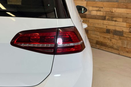 Volkswagen Golf e-Golf Hatchback 5dr Electric Auto (115 ps) 27