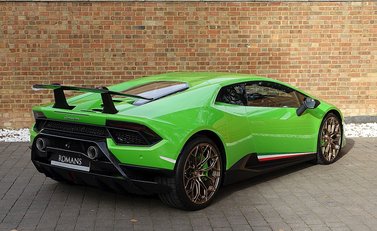 Lamborghini Huracan Performante 2