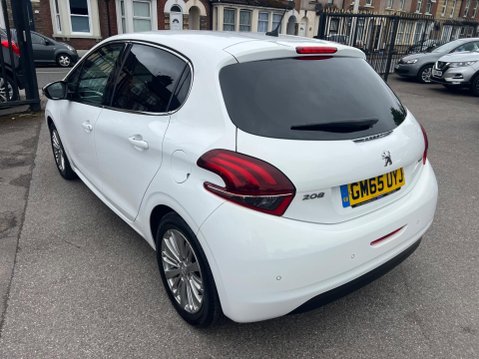 Peugeot 208 1.2 PureTech Allure Euro 6 5dr 4
