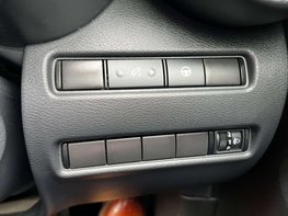 Nissan Juke 1.6 Juke Tekna HEV CVT 5dr 59