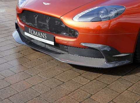 Aston Martin Vantage GT8 32
