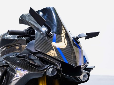 Yamaha R1M 1000 Super Sports Petrol Manual (200 ps) 22