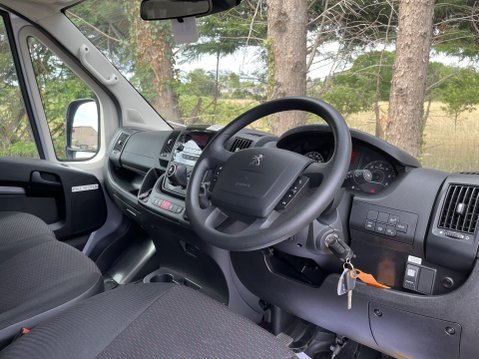 Peugeot Boxer 440 L4H2 LIGHTWEIGHT MINIBUS 17SEATS w/ Telescopic Ramps, AC. ULEZ E6 14