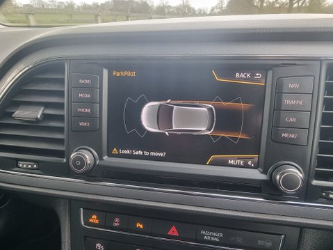 SEAT Leon ECOTSI FR TECHNOLOGY 53