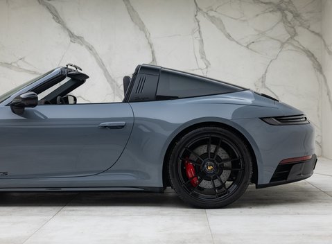 Porsche 911 Targa 4 GTS (992) 54