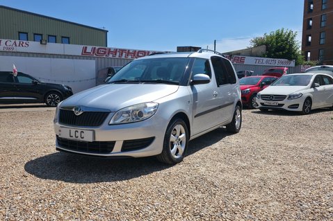 Skoda Roomster SE PLUS.7 SERVICES..IDEAL FOR DOGS, WHEELCHAIR.SUNROOF..LAST OWNER 7 YEARS 9