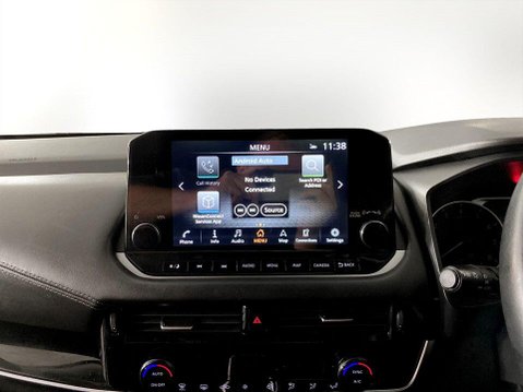 Nissan Qashqai 1.3 DIG-T MHEV N-Connecta SUV 5dr Petrol Hybrid XTRON Euro 6 (s/s) (158 ps) 18