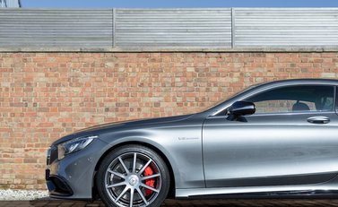 Mercedes-Benz S Class S63 Coupe 27