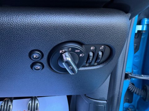 Mini Hatch COOPER SPORT 16