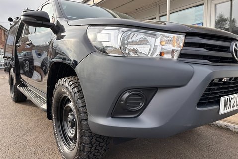 Toyota Hilux Active 4WD D-4D DCB Utility Service Body - Uprated to 3.5t 26