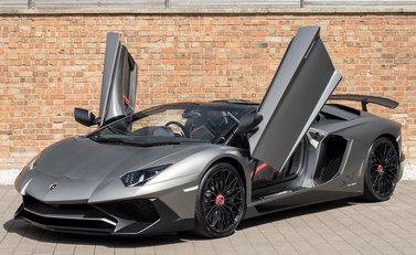 Lamborghini Aventador SV LP 750-4 Roadster 7