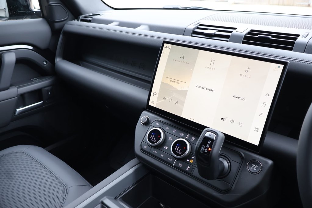 Land Rover Defender 110 2026 HARD TOP D250 X-DYNAMIC  PPF WORLD TOUR REAR SEATS HUGE SPEND  26