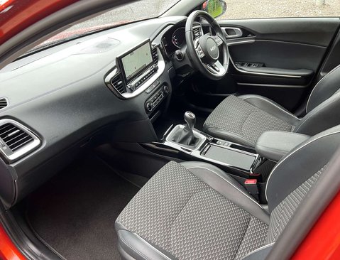 Kia Xceed 1.0 XCeed Connect ISG 5dr 36