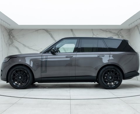 Land Rover Range Rover P530 FIRST EDITION 