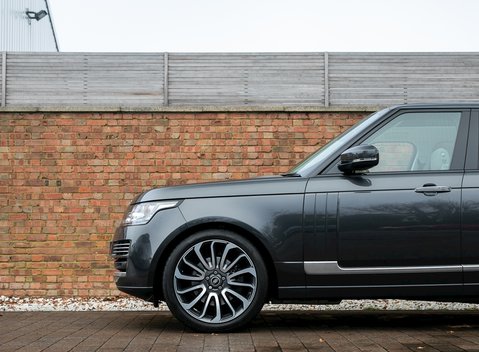 Land Rover Range Rover 3.0 TDV6 Vogue SE 23