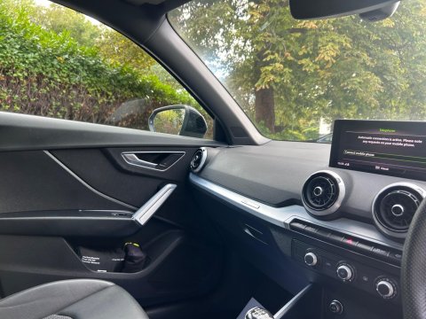 Audi Q2 1.5 TFSI CoD 35 Black Edition Euro 6 (s/s) 5dr 12