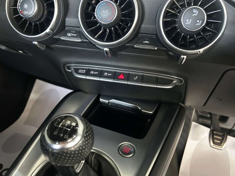 Audi TT 1.8 TT Black Edition TFSI 3dr 53