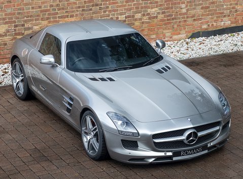 Mercedes-Benz SLS AMG 10