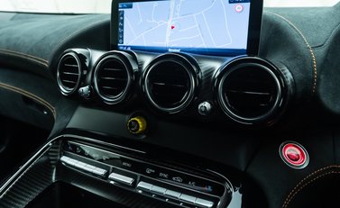 Mercedes-Benz Amg GT BLACK SERIES 22