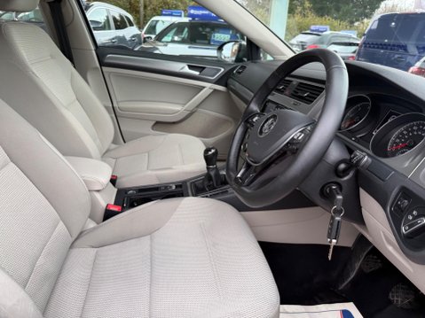 Volkswagen Golf 1.6 TDI BlueMotion Tech Match Euro 5 (s/s) 5dr 22